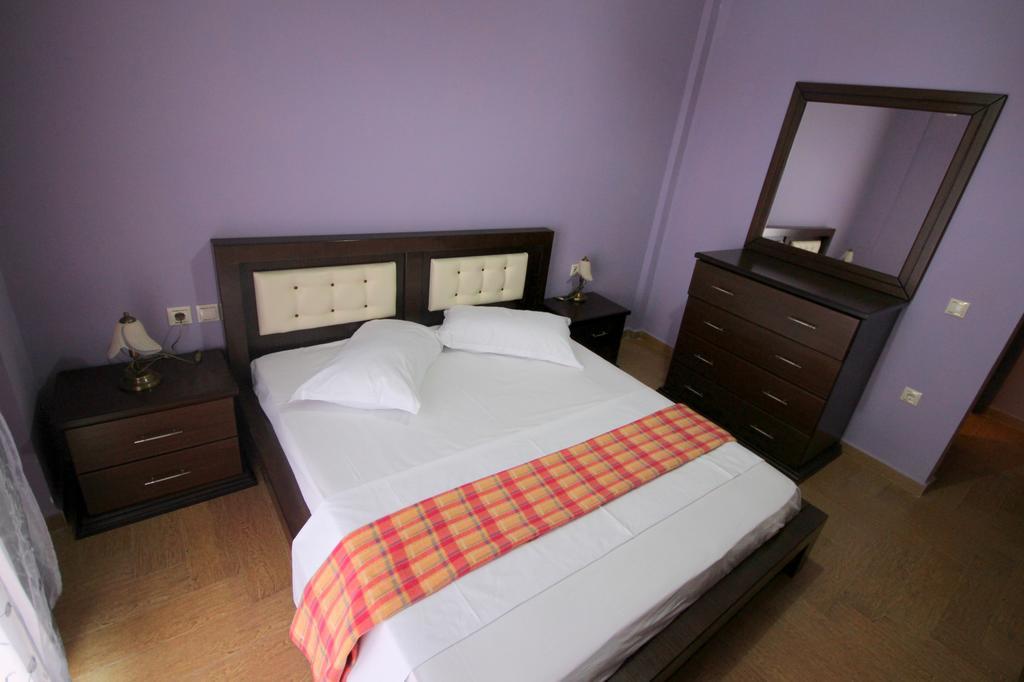 Mihal Suites Sarande Exterior photo